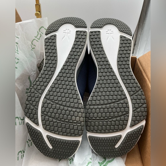 KURU Quantum 2. Men's Navy Sneakers size 10.5 M - Picture 8 of 12